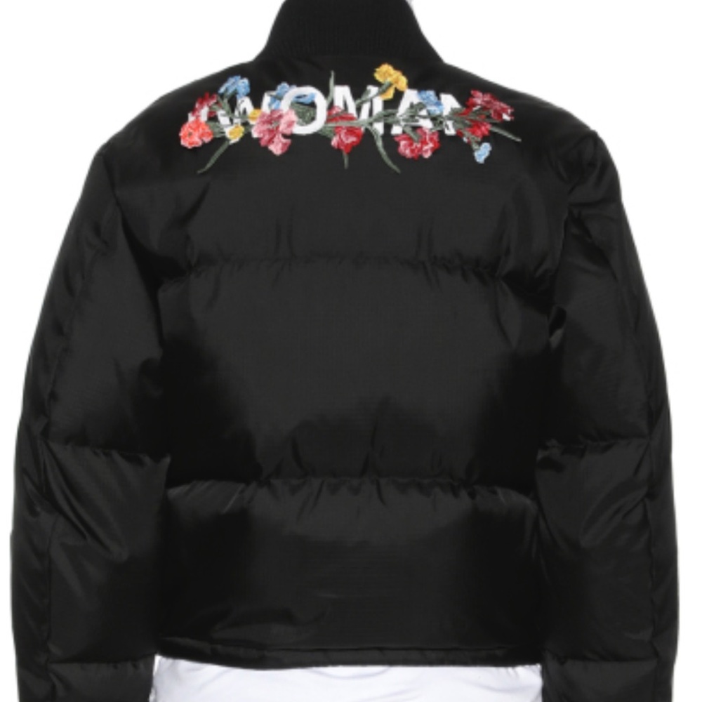 Off White
"Woman" Floral-Embroidery Ripstop Puffer Bomber Jacket - Picture 5 of 16